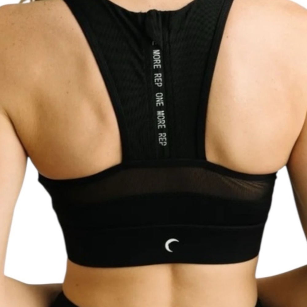 Zyia Black Women's Sports Bra